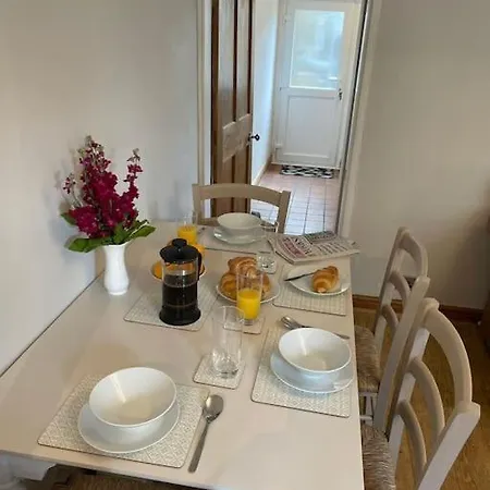 펜션 Hawksworth - Village Location 그래싱턴