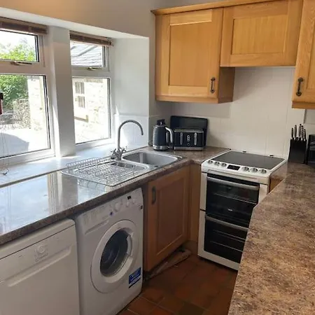 Hawksworth - Village Location Дом отдыха *